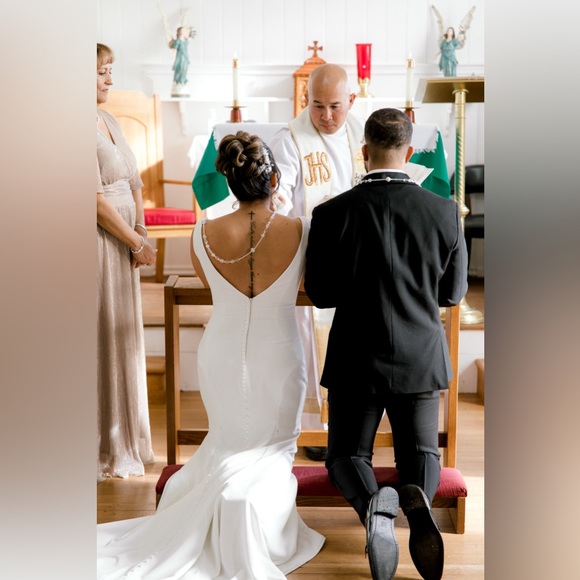 Maggie Sottero Wedding Dress - Picture 6 of 10